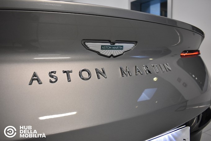 ASTON MARTIN DB12 V8 Volante